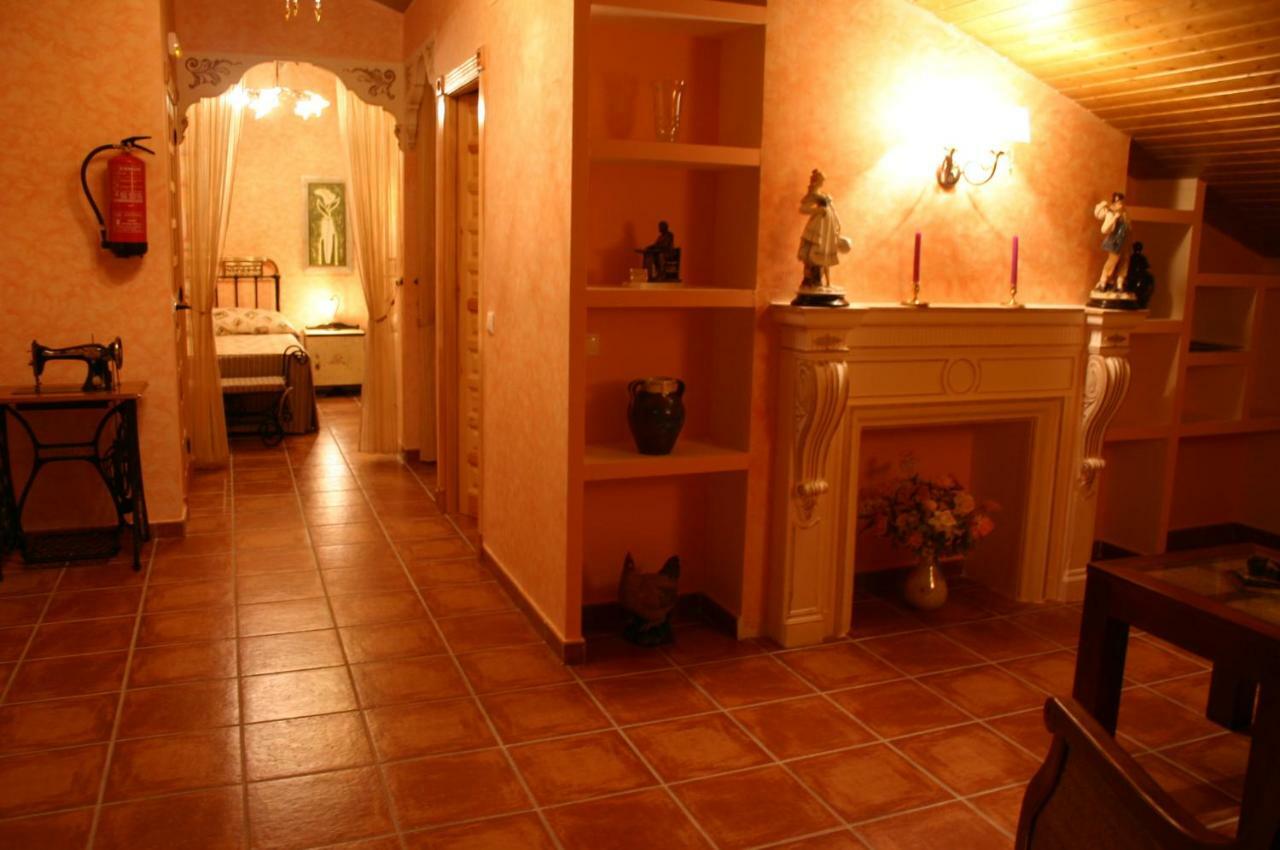 Burgo Casa Rural Valle Esgueva מראה חיצוני תמונה