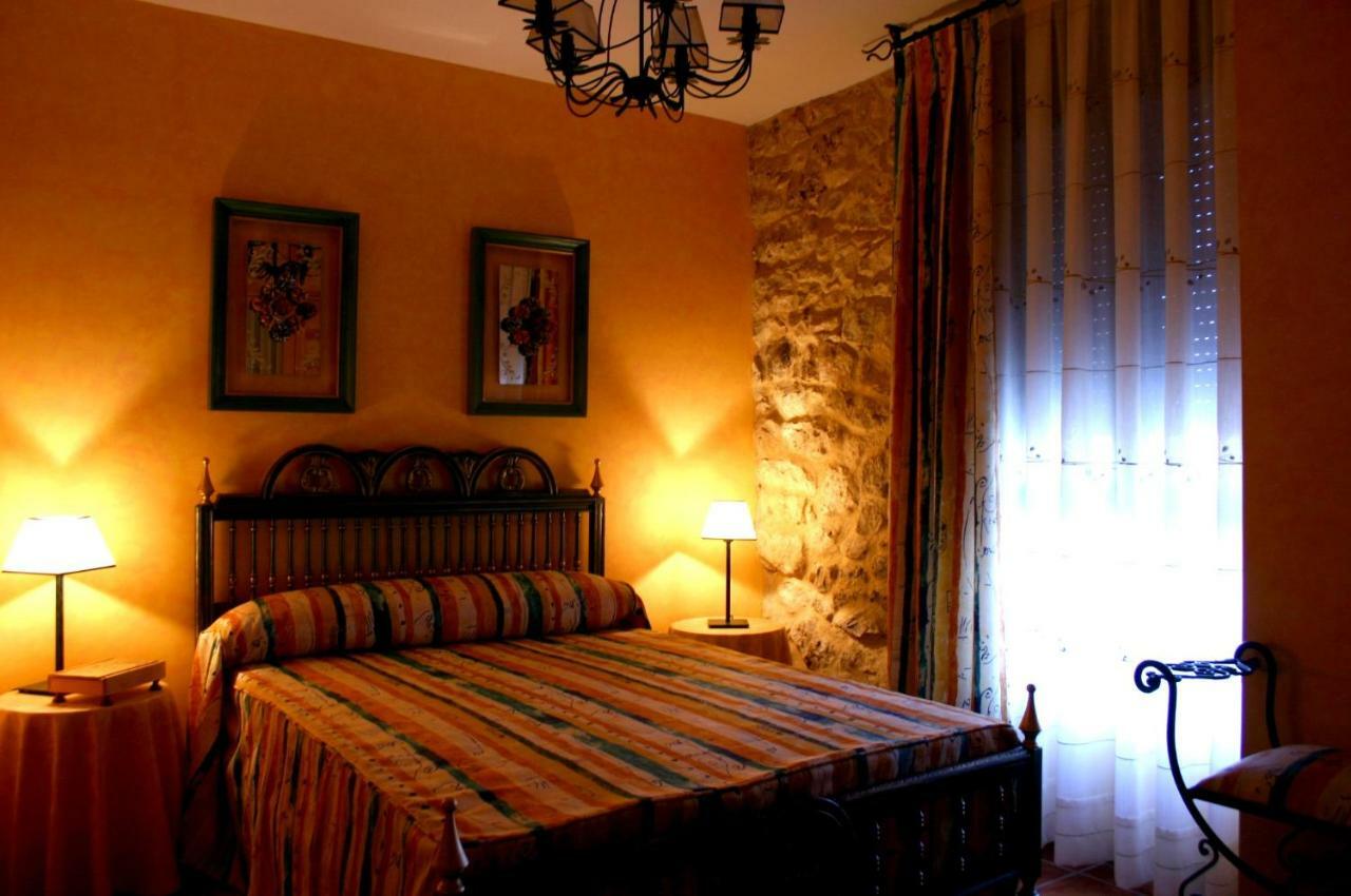 Burgo Casa Rural Valle Esgueva מראה חיצוני תמונה