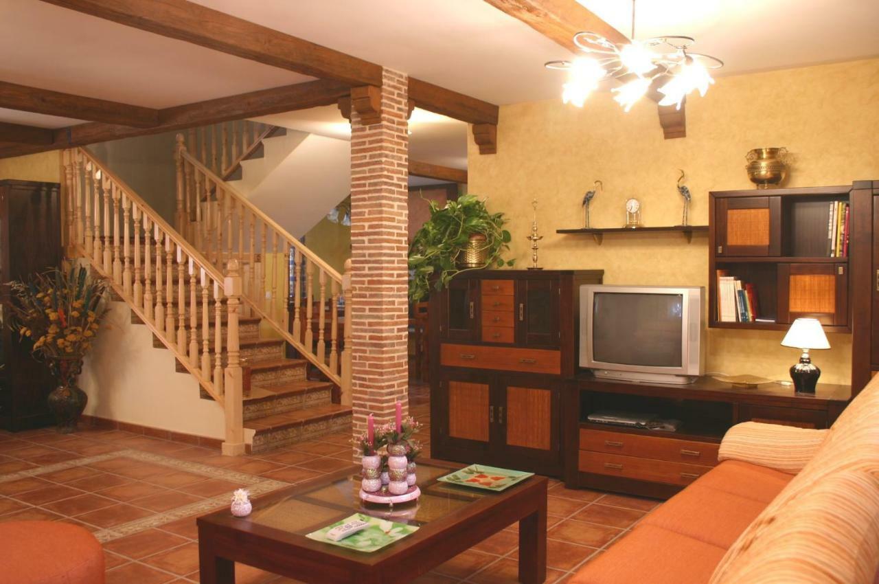 Burgo Casa Rural Valle Esgueva מראה חיצוני תמונה